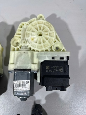 VAG 3C0959794B в наличии Украина