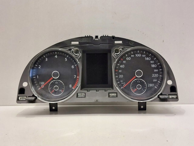 VAG 3C8920870H Приборная доска (щиток приборов) в наличии Чернигов