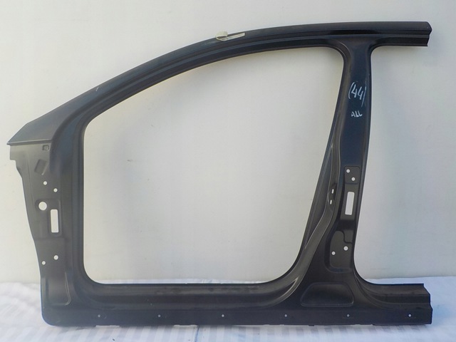3C9809605 VAG Боковина кузова левая купить в Ужгород