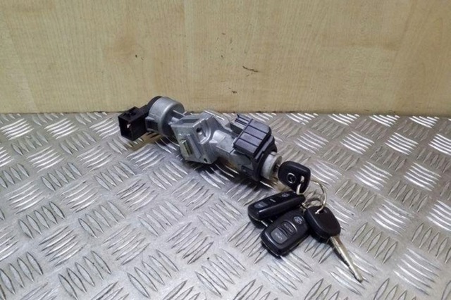 MAZDA 3M513F880AB Замок зажигания в наличии Каменское