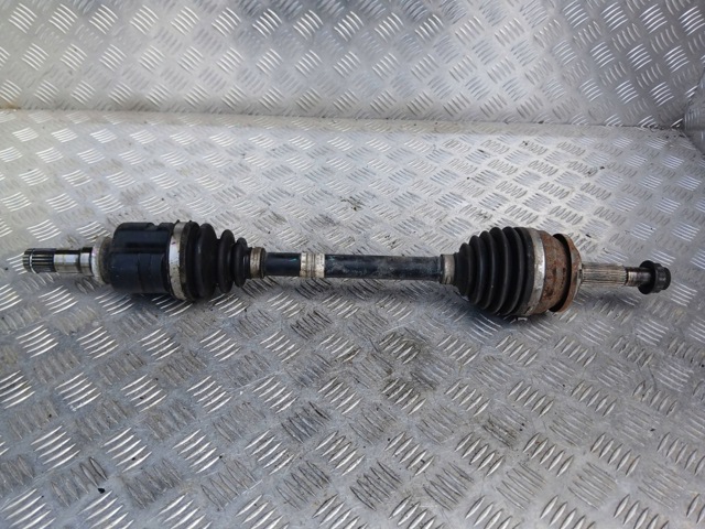 TOYOTA 4342002D40 Полуось (привод) передняя левая в наличии Ужгород