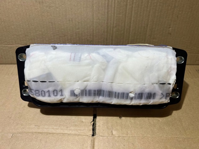 VAG 4H0880204D Подушка безопасности (AIRBAG) пассажирская в наличии Черновцы