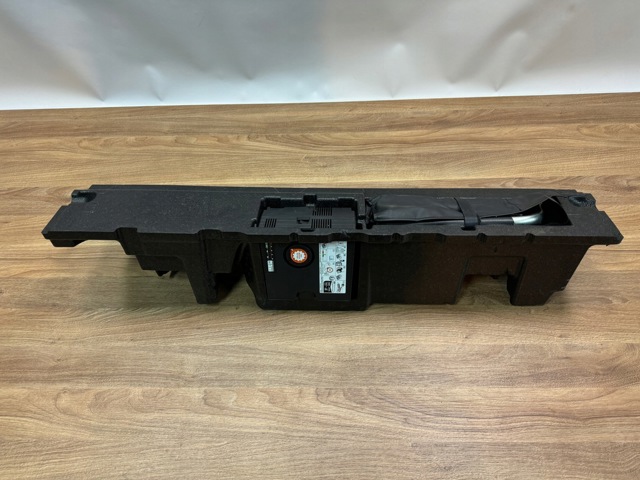4M0012109L VAG