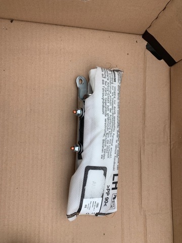 4M0880441F VAG Подушка безопасности (AIRBAG) спинки сиденья левого купить в Черновцы