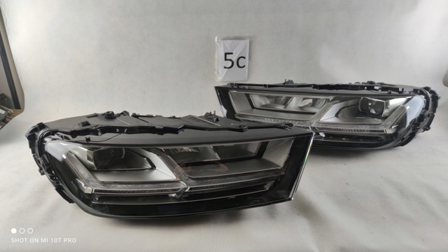 4M0941774 VAG Правая фара купить в Житомир