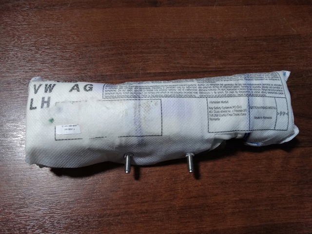 Подушка сиденья водителя (и переднего сиденья) 4M8880441D VAG