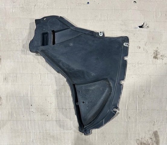 51758080061 BMW Защита бампера переднего левая купить в Ровно