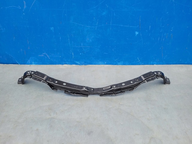 5202942100 TOYOTA Кронштейн бампера переднего центральный купить в Ирпень