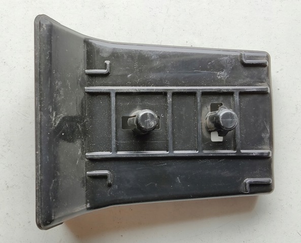 Кронштейн решетки радиатора 52521F4010 TOYOTA
