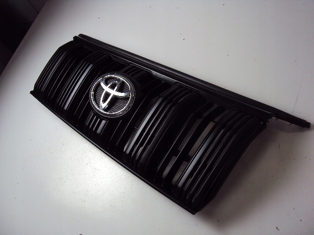 5310160E70 TOYOTA Решетка радиатора купить в Черкассы