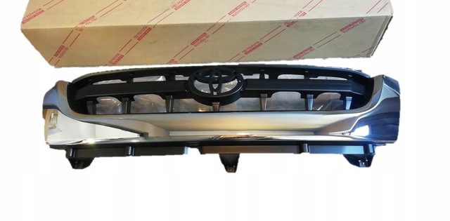 TOYOTA 5311135540 Решетка радиатора в наличии Полтава