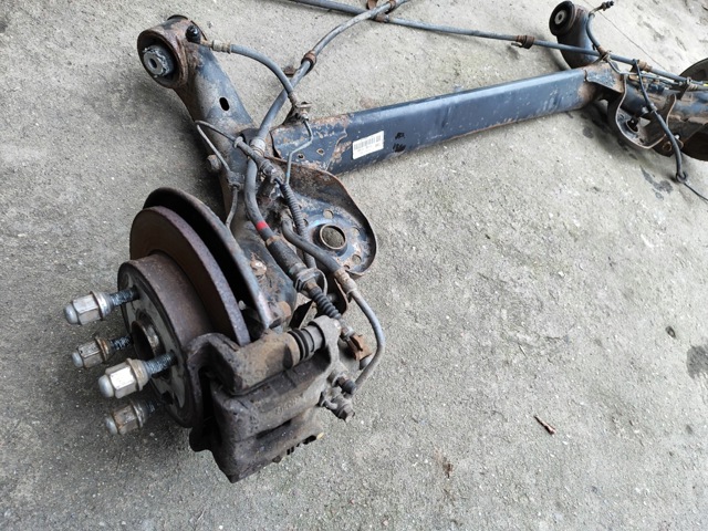 Подрамник задний 551001Y300 HYUNDAI
