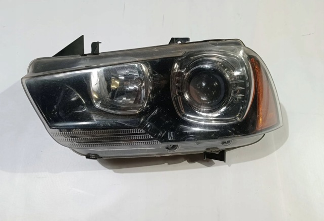 57010413AD CHRYSLER Левая фара купить в Ирпень