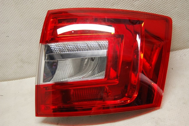 VAG 5E9945112B Фонарь задний правый в наличии Сумы