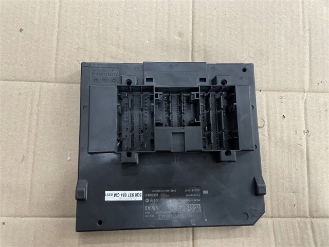 VAG 5Q0937084CD в наличии Украина