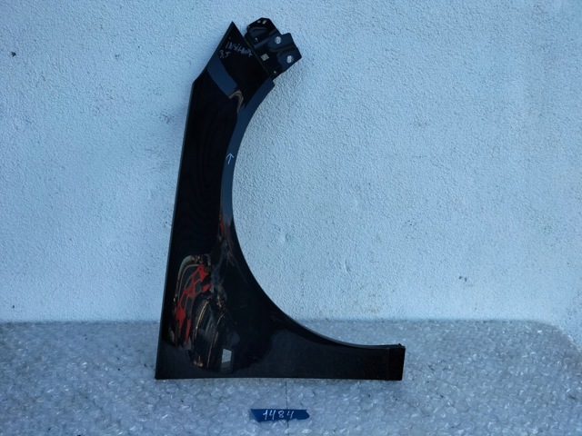 Правое крыло 6102366 OPEL