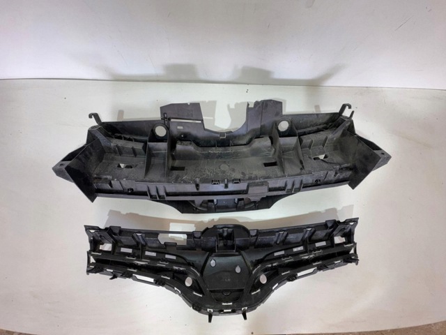 620129852R RENAULT Решетка радиатора купить в Одесса