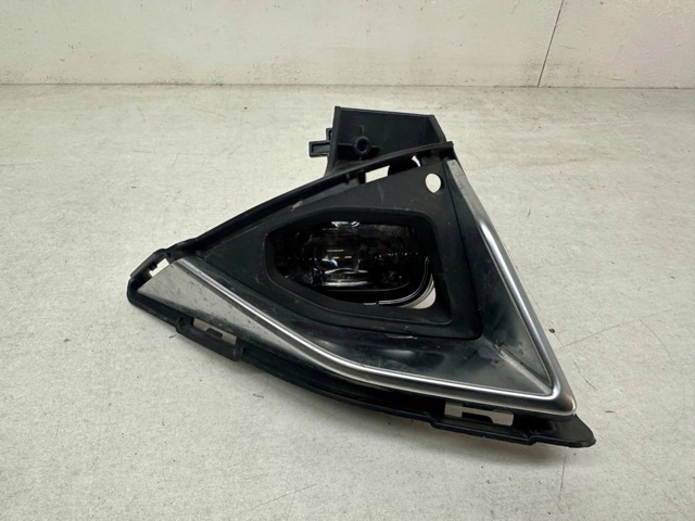 622566UA0A NISSAN Ободок (окантовка) фары противотуманной правой купить в Украина