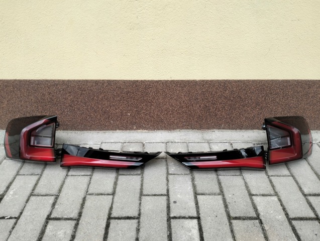 Задняя левая внешняя фара 63219465359 BMW