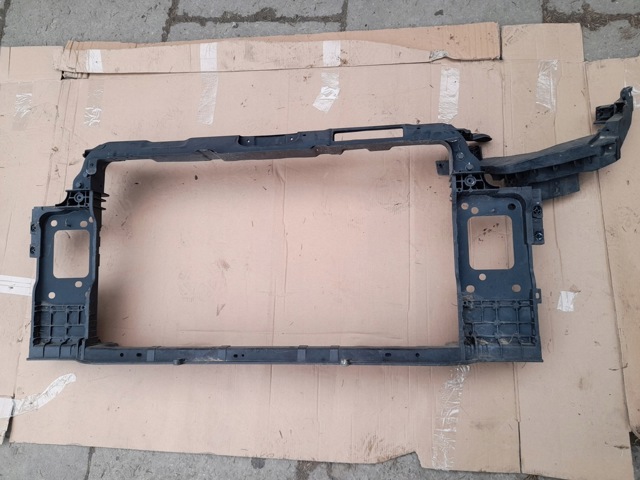 HYUNDAI 641013X000 Суппорт радиатора в сборе (монтажная панель крепления фар) в наличии Винница