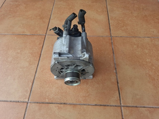 MERCEDES 6681540302 Генератор в наличии Житомир