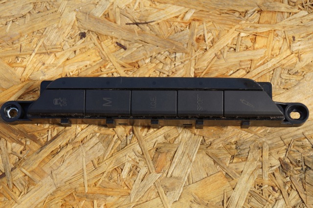 670024071 MASERATI купить в Ирпень