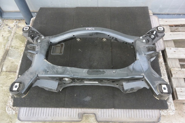 Сайлентблок заднего подрамника 6792512 BMW