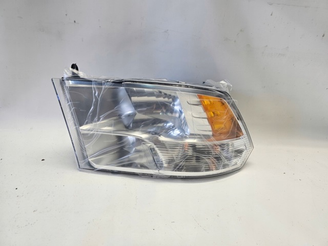 CHRYSLER 68096439AC Левая фара в наличии Львов