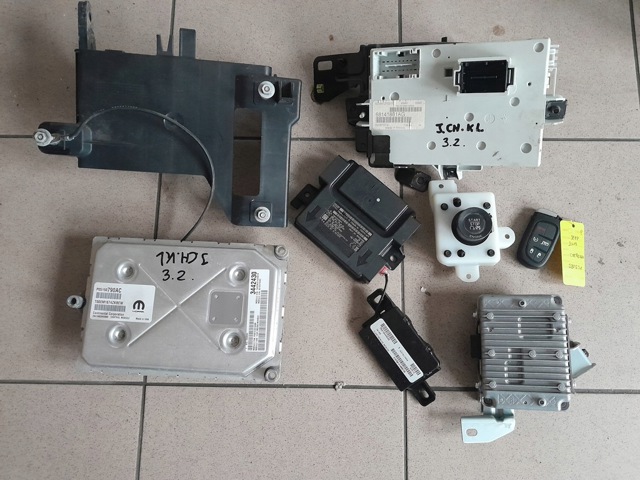 68141881AG купить Ирпень