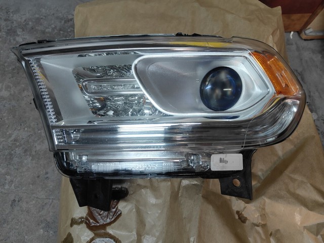 CHRYSLER 68184823AE Фара левая в наличии Днепр