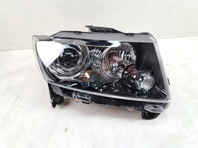 68185340AB CHRYSLER Фара правая купить в Черкассы