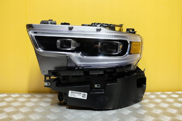 68316085AE CHRYSLER Фара левая купить в Украина