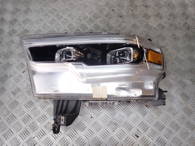 CHRYSLER 68316085AG Левая фара в наличии Хмельницкий