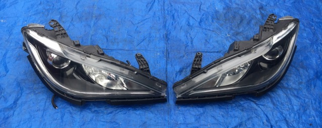 CHRYSLER 68342193AB Фара левая в наличии Ирпень