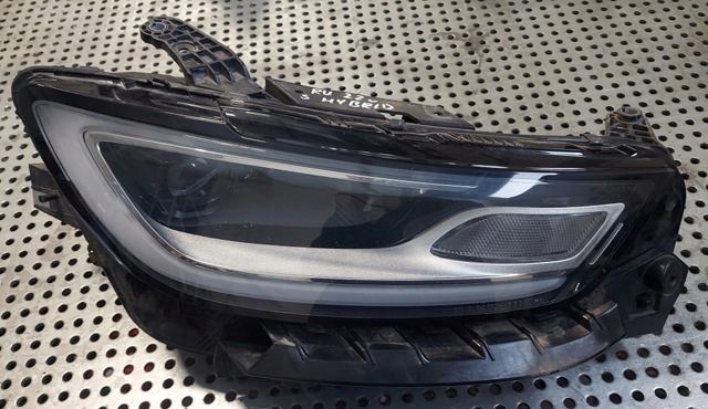CHRYSLER 68428558AC Правая фара в наличии Ирпень