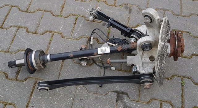 BMW 6861125 Рычаг задней подвески поперечный левый в наличии Хмельницкий