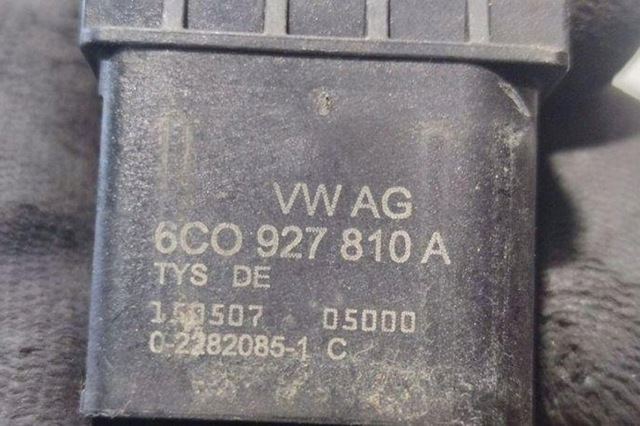 VAG 6C0927810 Датчик положения педали сцепления в наличии Чернигов
