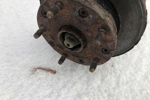 Оси полуприцепов и прицепов 6C114B435AD FORD