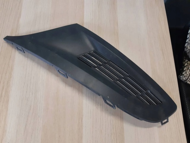 6R0853665C VAG Заглушка (решетка) противотуманных фар бампера переднего левая купить в Львов