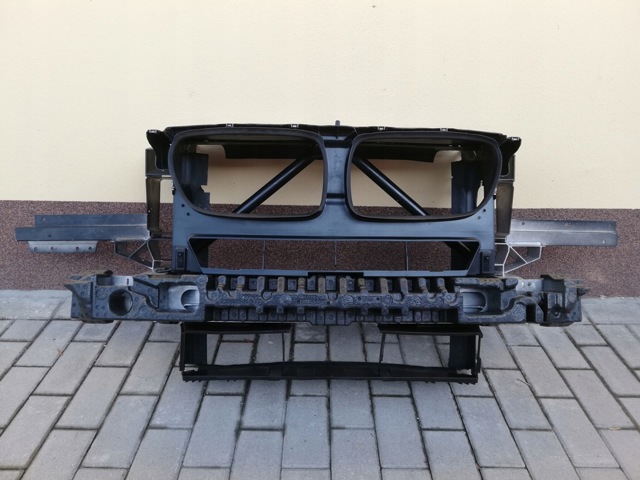 BMW 7210501 Верхняя рамка радиатора в наличии Николаев