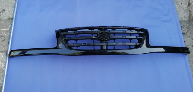 7211165D10 SUZUKI Решетка радиатора купить в Чернигов
