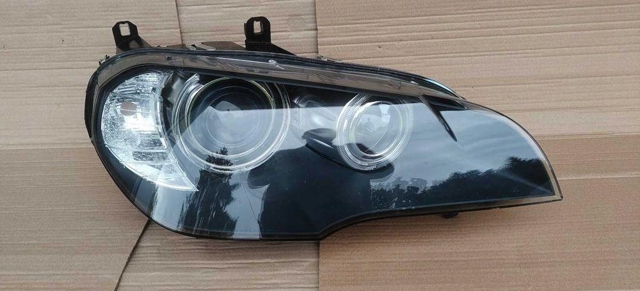 7288992 BMW Фара правая купить в Украина
