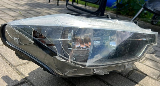 7365600 BMW Фара правая купить в Павлоград