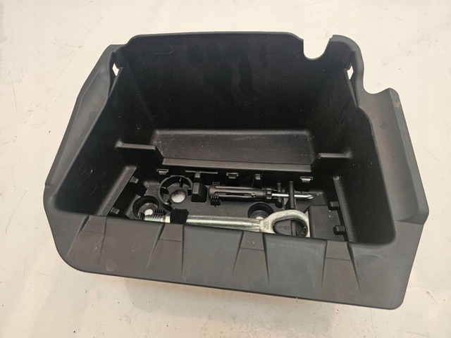 7438306 BMW купить в Днепр