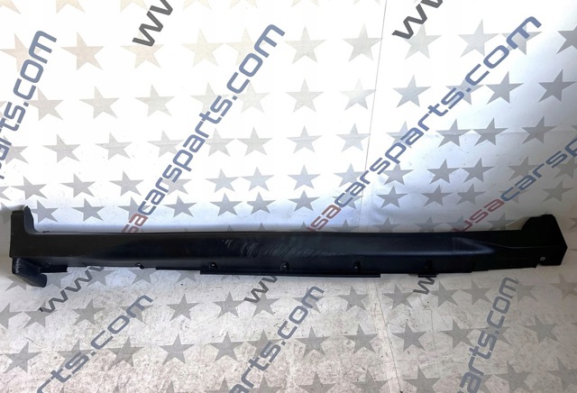 NISSAN 768504BA0A Накладка (молдинг) порога наружная правая в наличии Черкассы