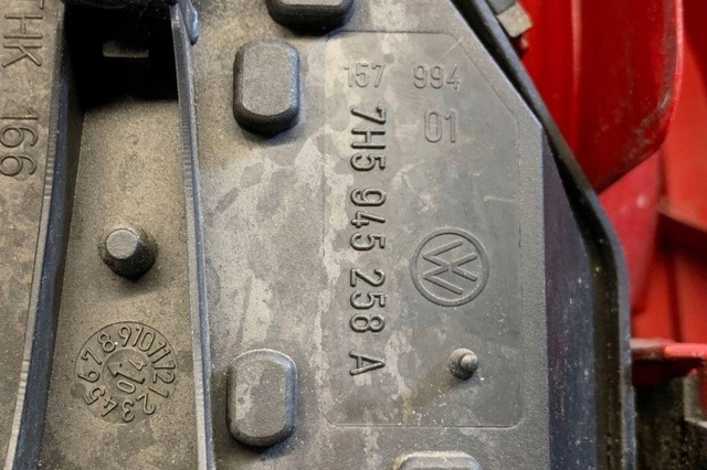 VAG 7H5945096H Фонарь задний правый в наличии Одесса