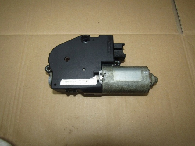 VAG 7P0959591B Мотор привода люка в наличии Сумы