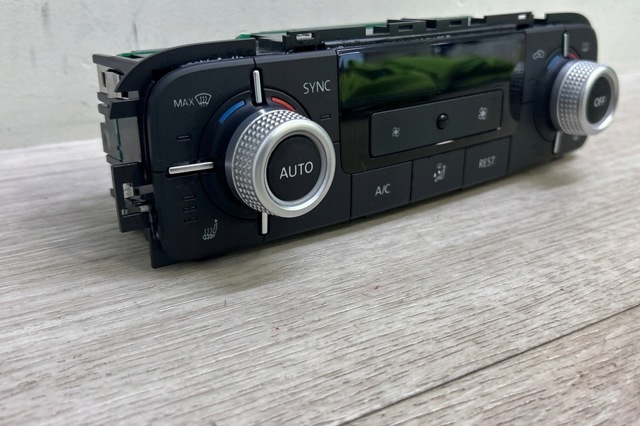 7P6907040CD Блок управления кондиционером купить Житомир