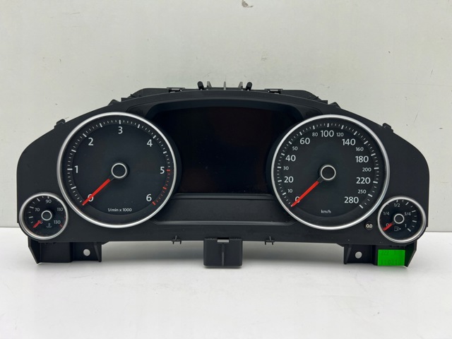 VAG 7P6920880P Панель приборов в наличии Каменское