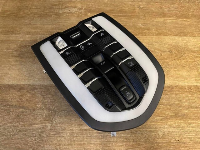 7PP919317 PORSCHE купить в Сумы
